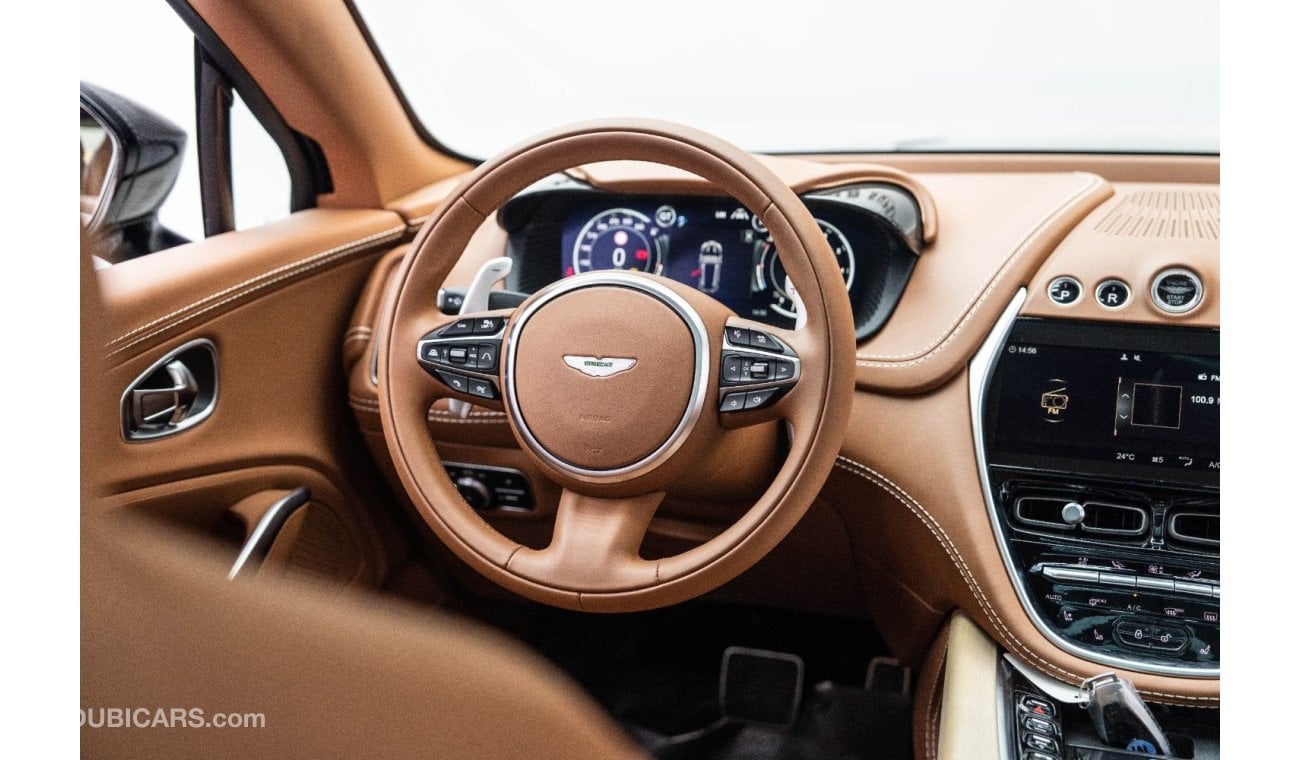 أستون مارتن DBX 2023 - ASTON MARTIN DBX - DELIVERY KMS - CARBON PACKAGE - 2 YEARS WARRANTY