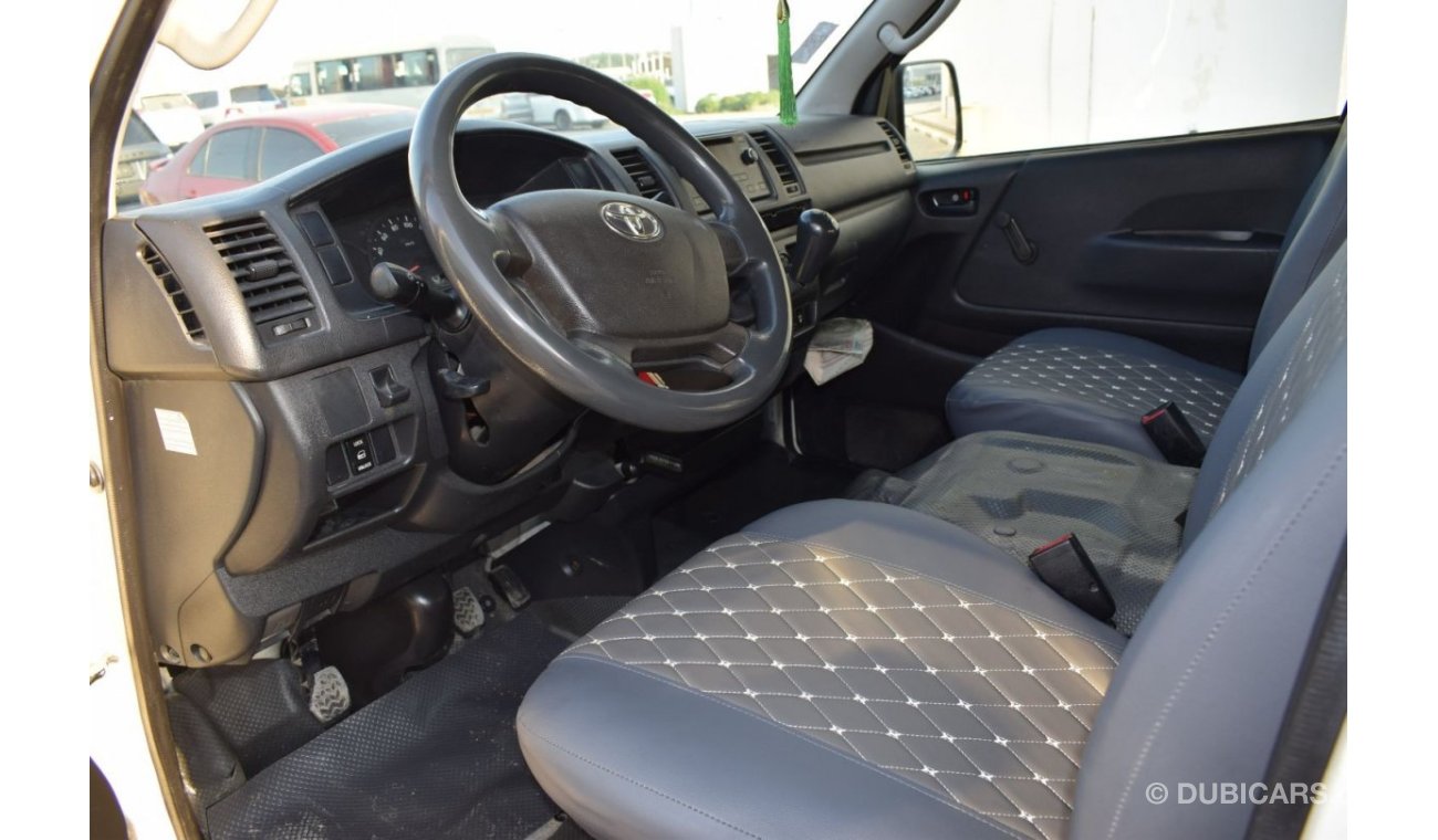 Toyota Hiace GL - Standard Roof Toyota Hiace Bus, Model:2014. Excellent condition