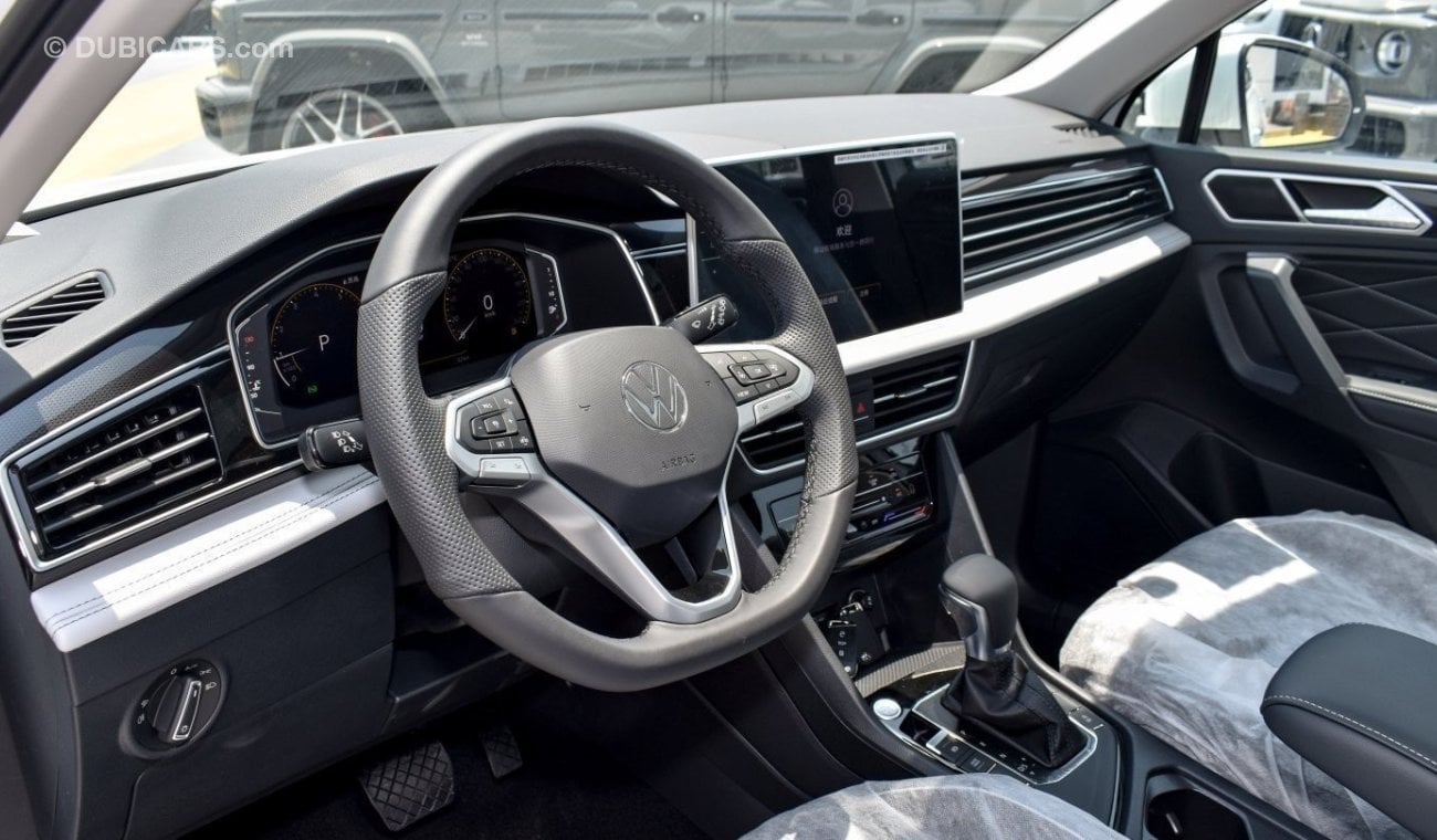 Volkswagen Tiguan VOLKSWAGEN TIGUAN 300 TSI 2WD | 2024
