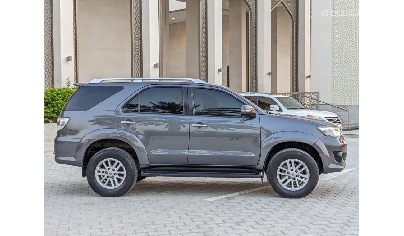 تويوتا فورتونر Toyota fortuner 2014 petrol left hand drive