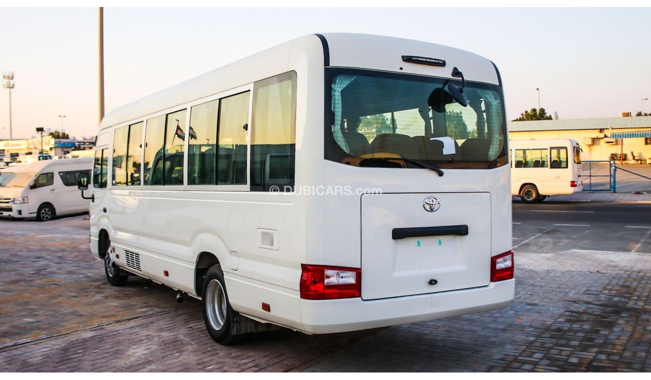 Toyota Coaster 4.2L MT 2022