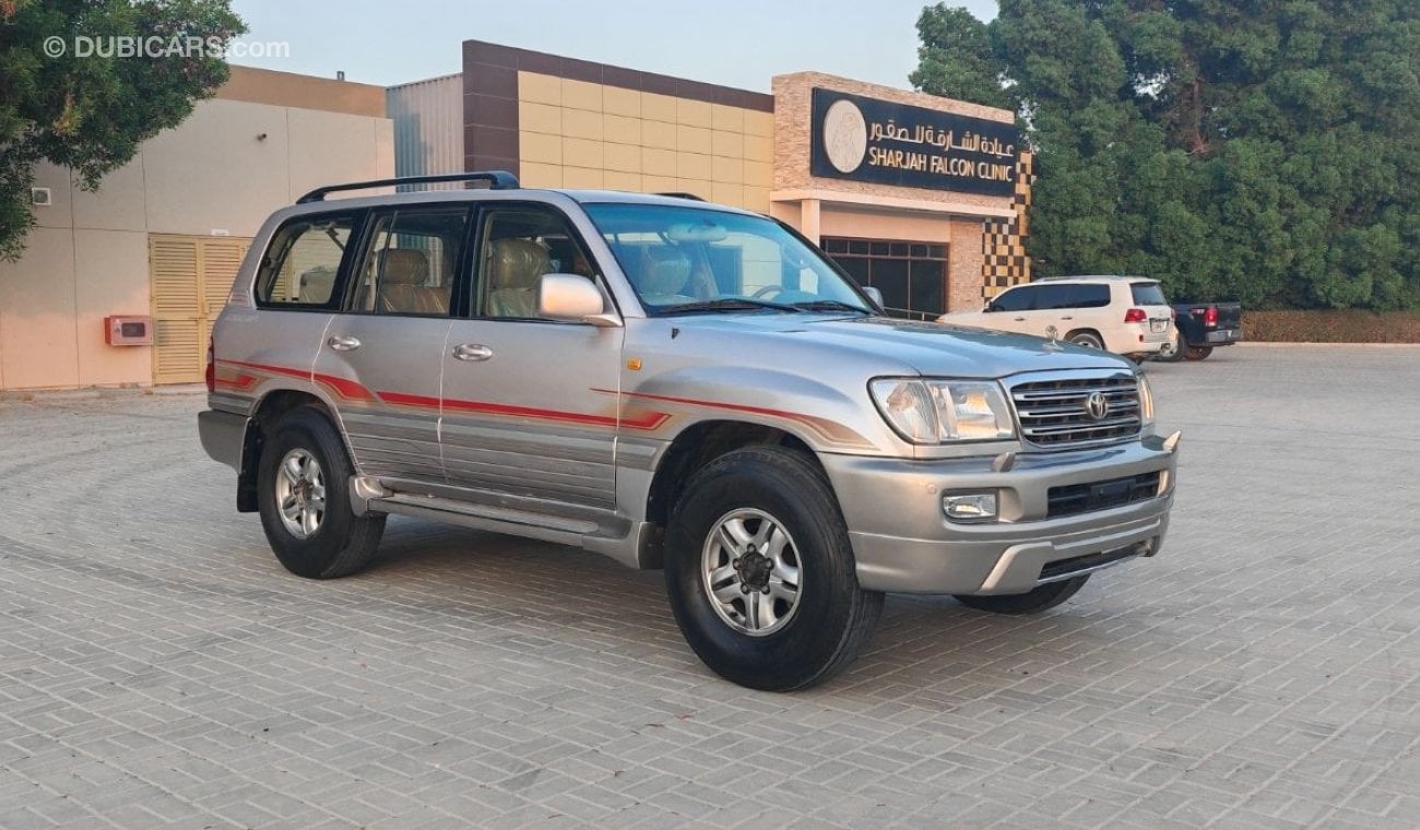 تويوتا لاند كروزر Toyota Land cruiser Model 2004