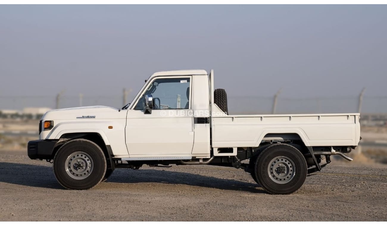 تويوتا لاند كروزر بيك آب (LHD) TOYOTA LAND CRUISER LC79SC 4.5D MT MY2024-WHITE