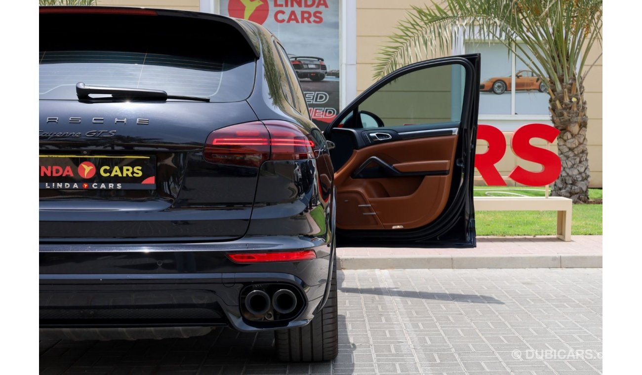 Porsche Cayenne GTS Porsche Cayenne GTS 2016 GCC under Agency Warranty with Flexible Down-Payment/ Flood Free.