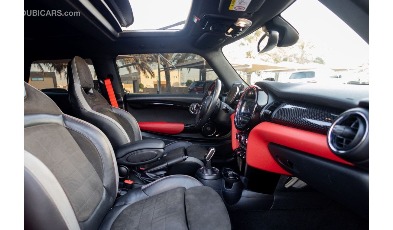 Mini John Cooper Works MINI Cooper John Cooper Works 2021 GCC under Warranty with Flexible Down-Payment.