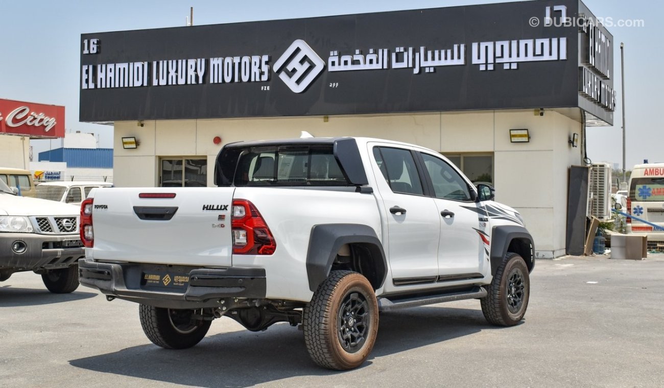 تويوتا هيلوكس GR 2.8L Diesel A/T