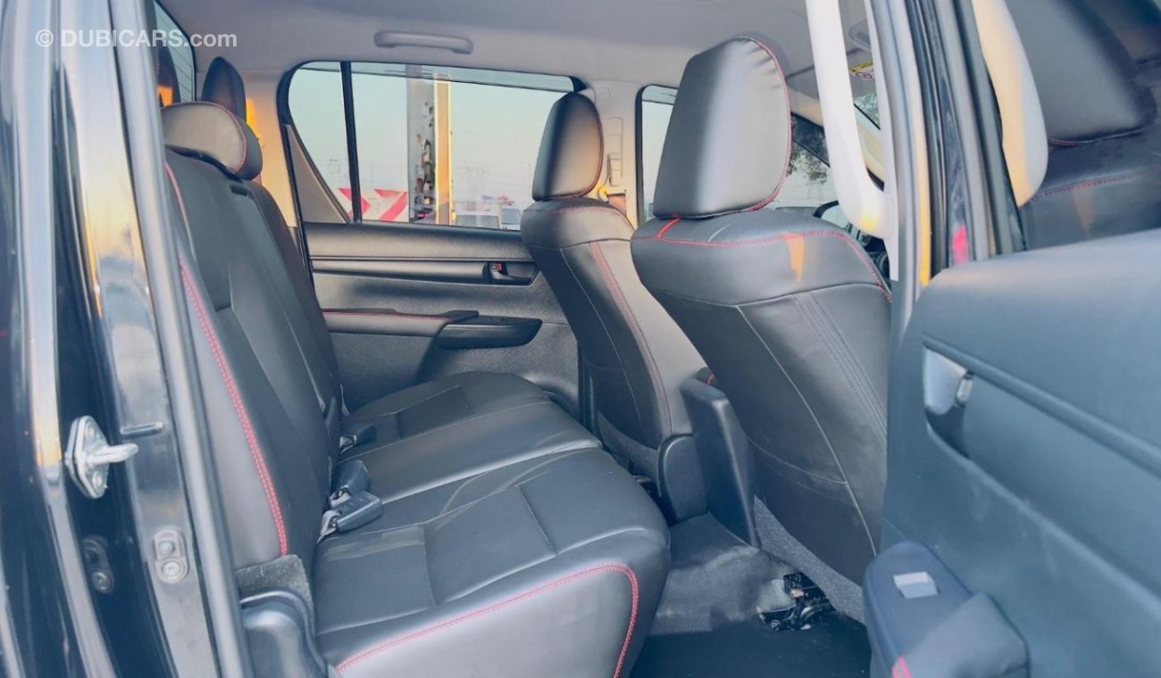 Toyota Hilux DOUBLE CABIN | PREMIUM BULL BAR WITH LED FOCUSED LIGHTS | 2.8L DIESEL | RHD | 2022