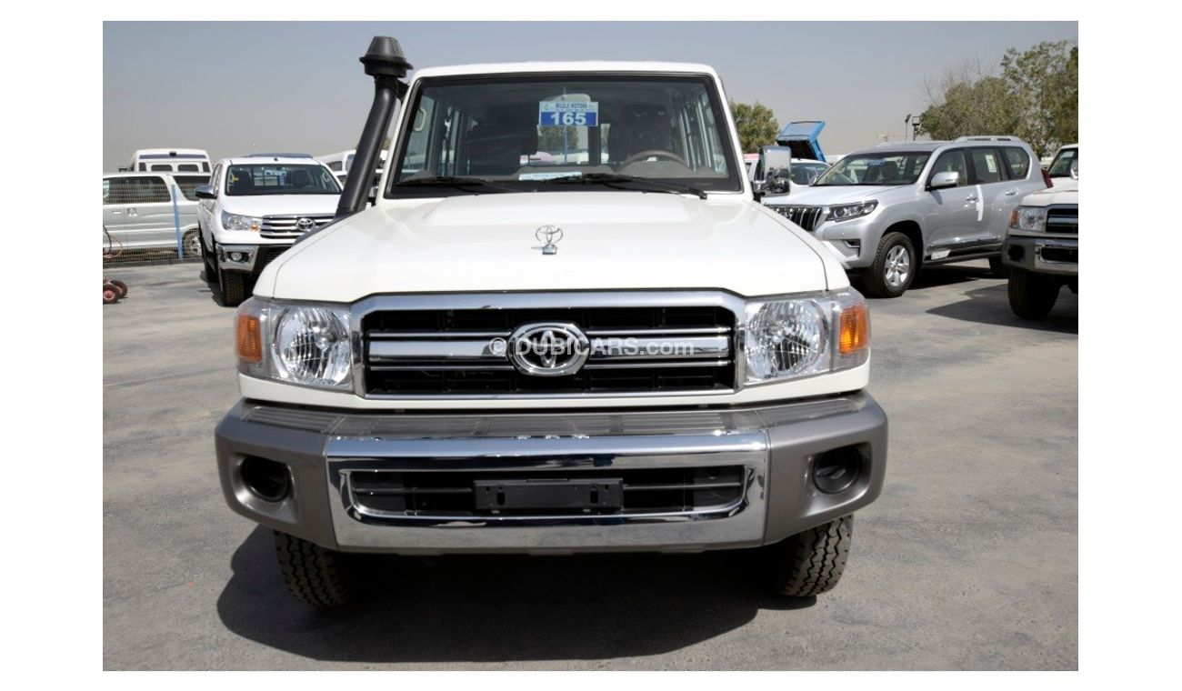 Toyota Land Cruiser Hardtop 5 Door 6 cylinder 1HZ