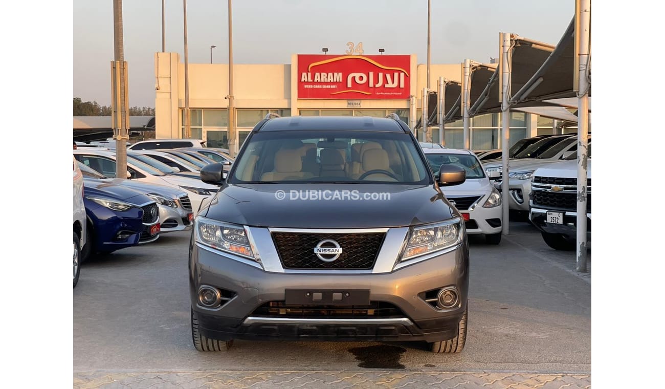 Nissan Pathfinder 2016 I 4WD I First Owner I Ref#391