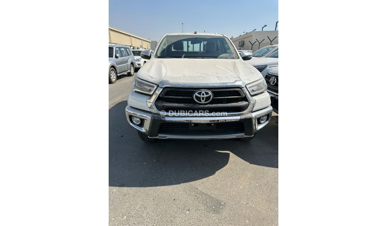 تويوتا هيلوكس TOYOTA HILUX 2.7 AT FULL OPTION WITHOUT PUSH START WHITE 2025