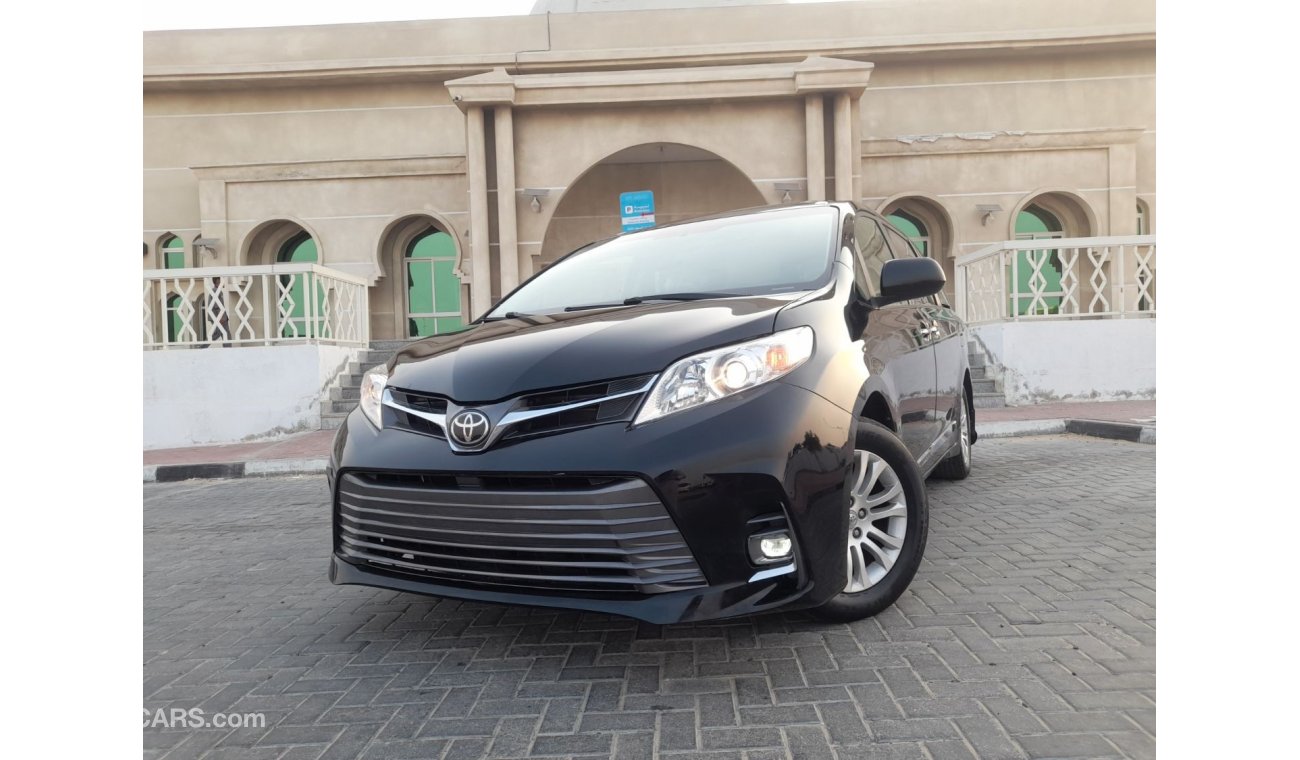 تويوتا سيينا Toyota Sienna 2014 xle