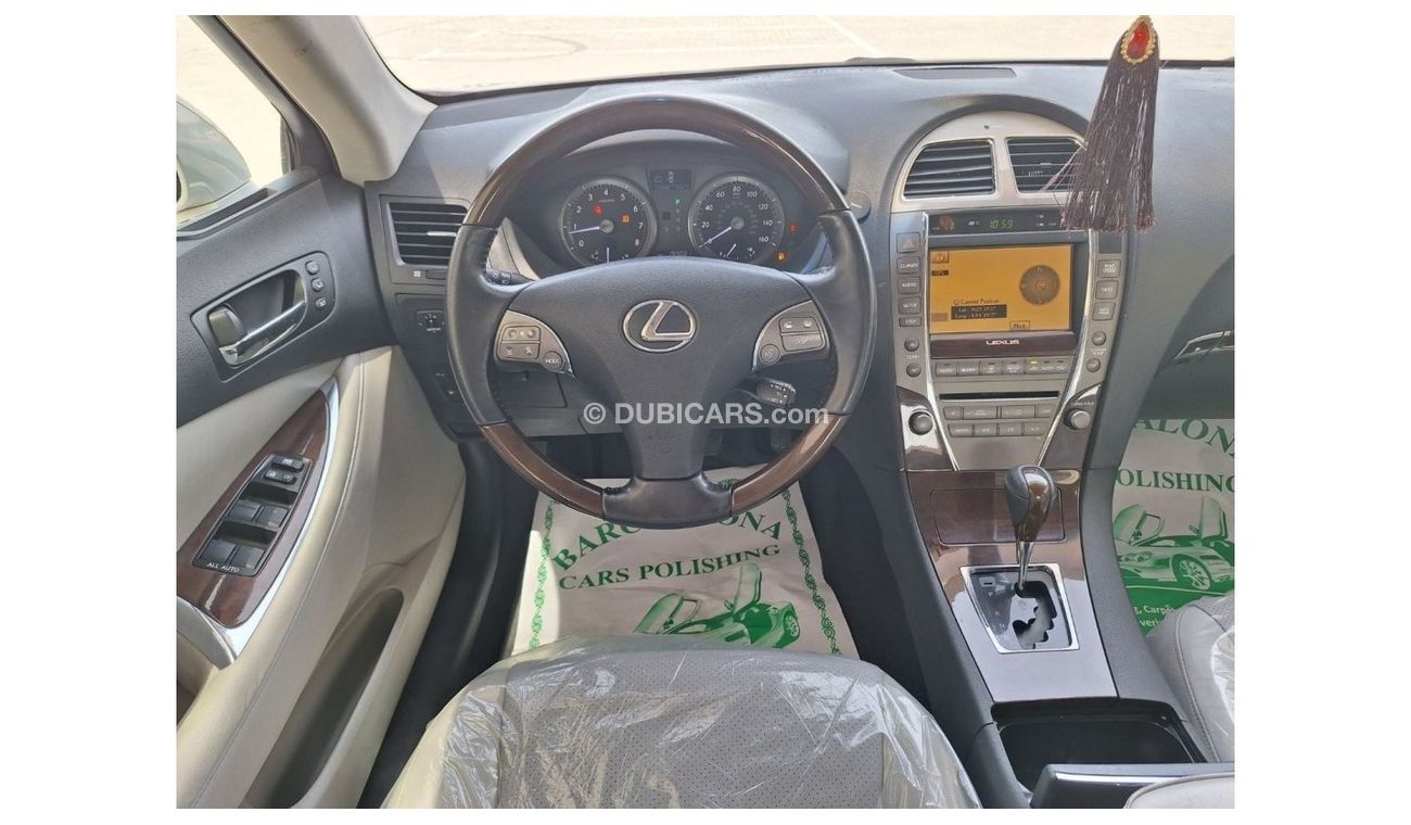 لكزس ES 350 Lexus Es 350 full option USA good condition no accident