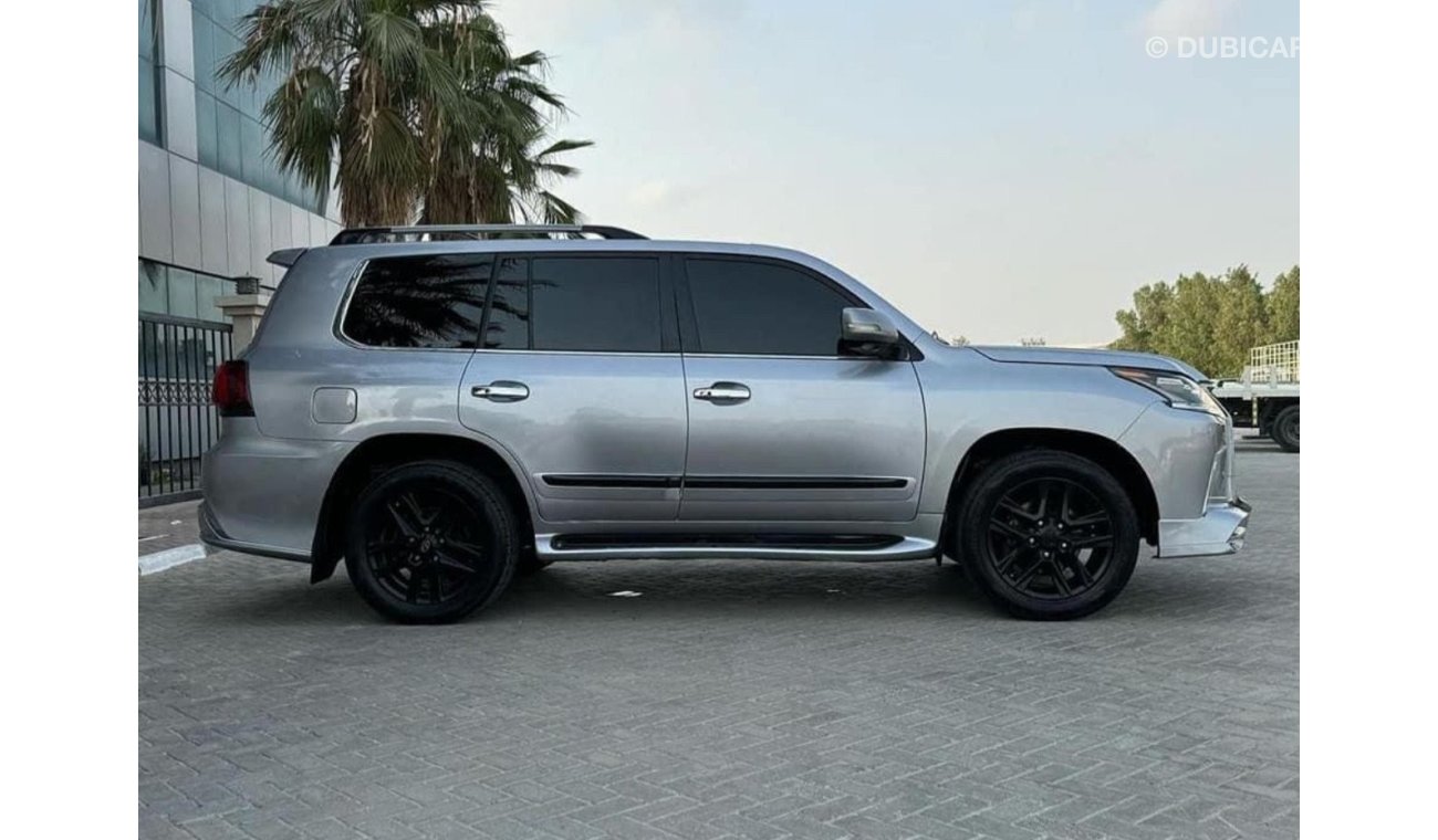 Lexus LX570 Lexus Lx 570 2010 modified 2020 full option left hand drive