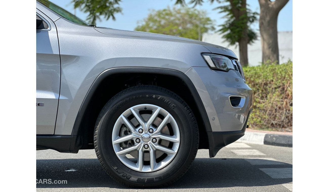 Jeep Grand Cherokee Overland Jeep Grand Cherokee Laredo / GCC / Original Paint / 2018 / Perfect Condition / 1255 Dirhams