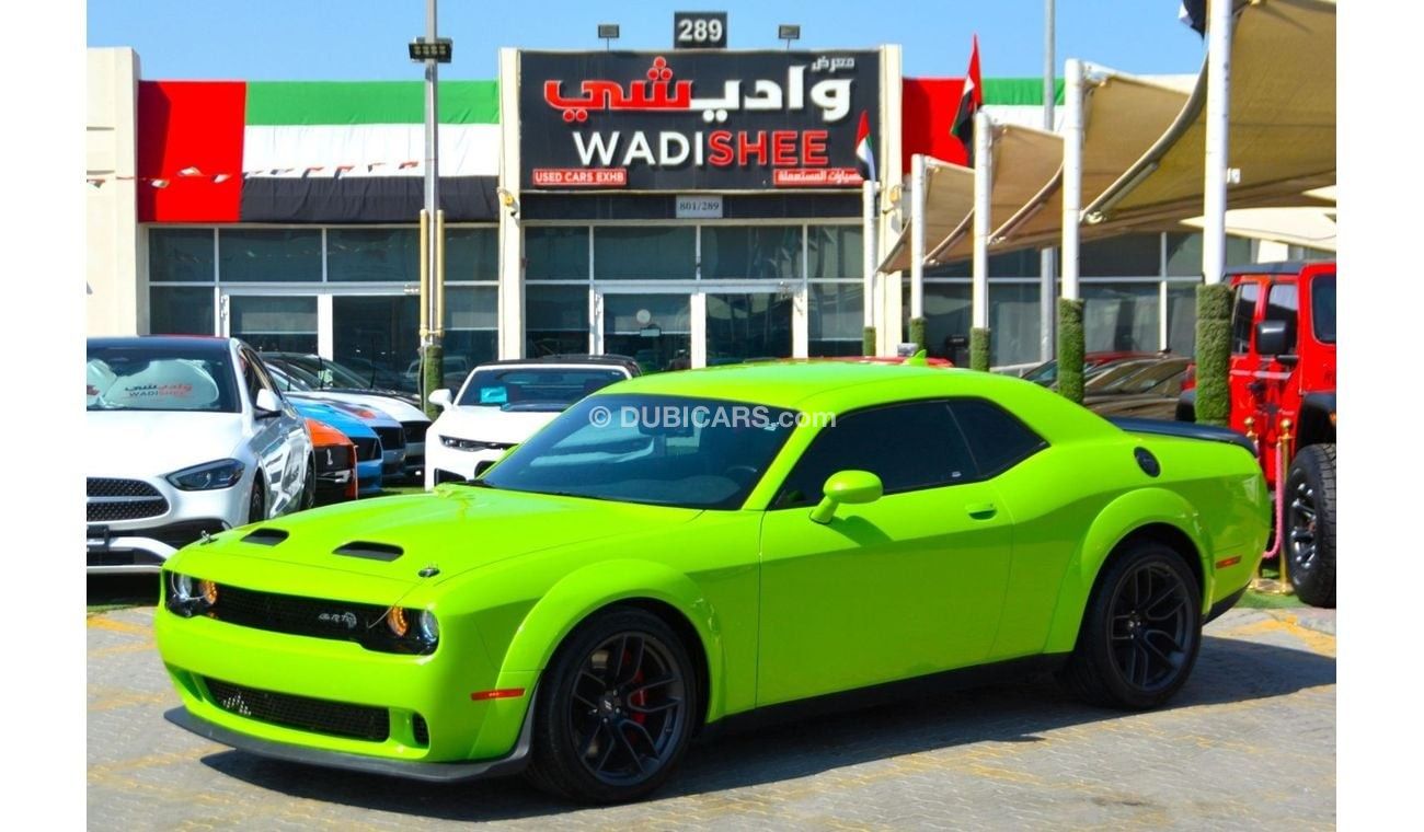 Dodge Challenger Scat Pack 6.4L (485 HP) NICE COLAR CLEAN CAR AND VERY GOOD CONDITION