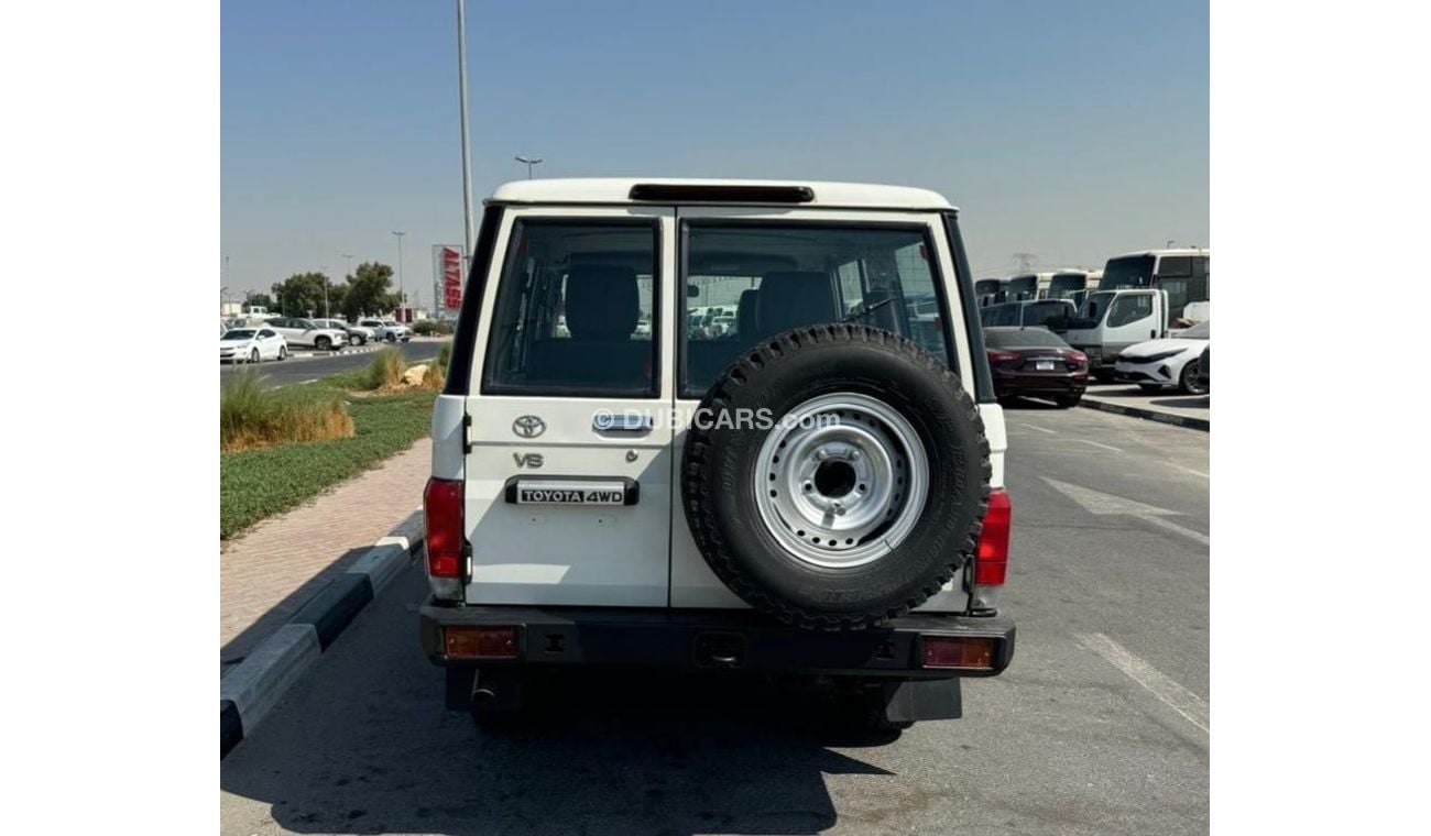 Toyota Land Cruiser Hard Top TOYOTA LAND CRUISER HARDTOP (RIGHT HAND) 2016