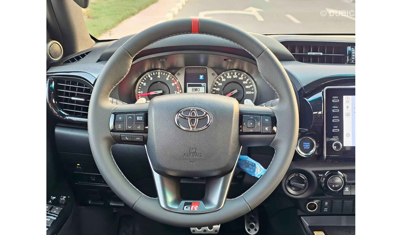 Toyota Hilux GR SPORT / 4.0L V6 / DRIVER POWER SEAT WITH ROLL BAR / "4" CAMERAS (CODE # HPGRV6AF)