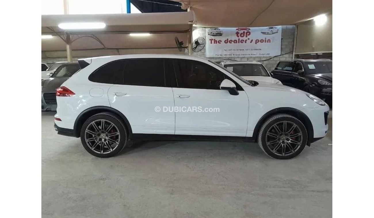 بورش كايان Turbo 4.8L (520 HP) PORSCHE CAYENNE TURBO 4.8L 2015 SPORTS CHRONO PACKAGE WITH PANORAMIC ROOF AND VE