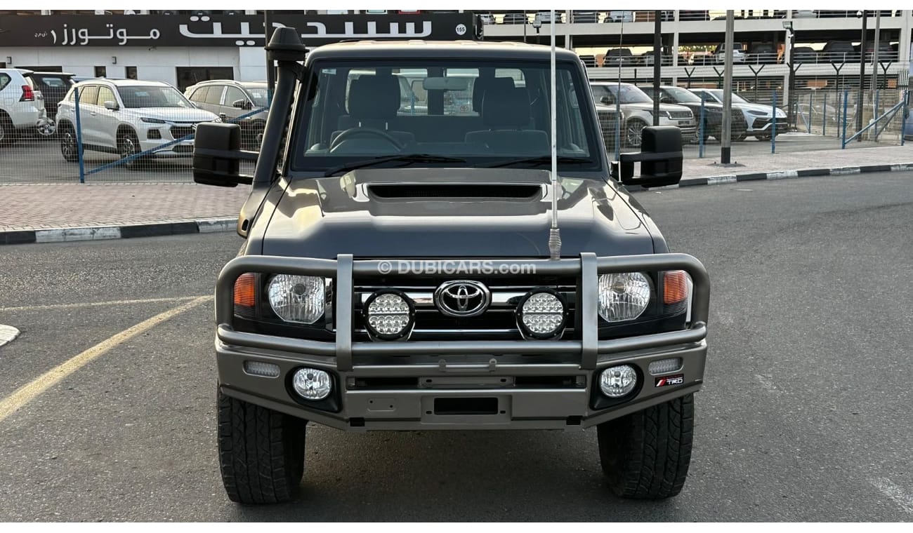 Toyota Land Cruiser Pick Up Double Cabin