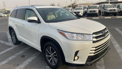 Toyota Highlander 2018 Toyota Highlander XLE 3.5L V6 Full Option Sunroof 7 Leather Seats - Radar & BSM Auto Trunk - 53