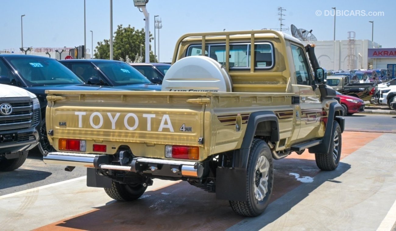 تويوتا لاند كروزر بيك آب 4.0 FULL LED SINGLE CAB