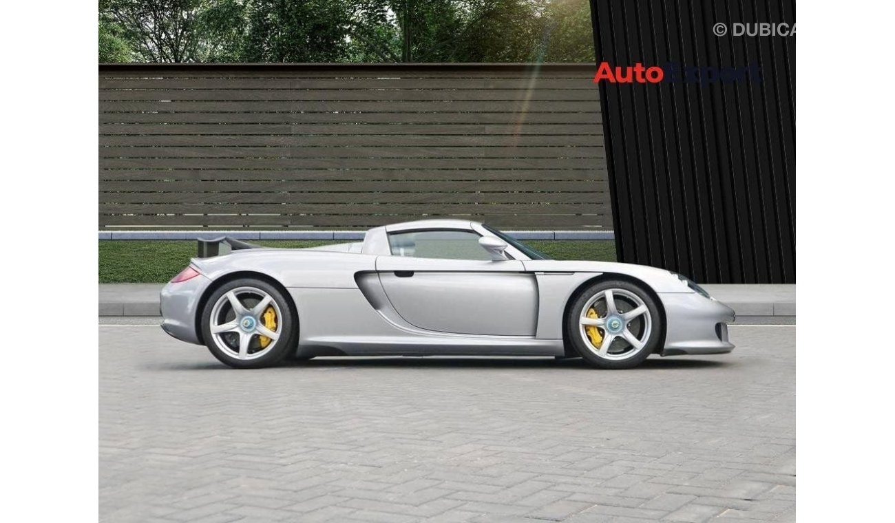 بورش كاريرا جي تي Carrera GT 5.8 2DR LEFT HAND DRIVE