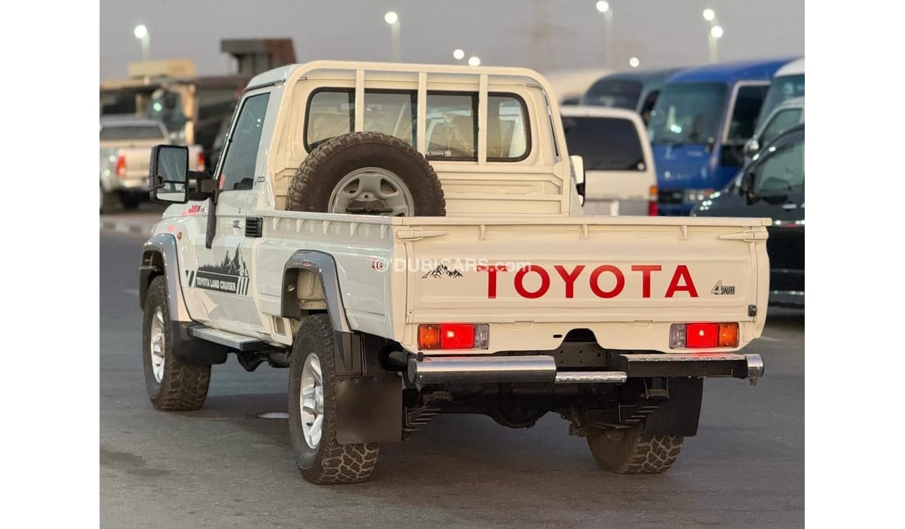 تويوتا لاند كروزر بيك آب Toyota LC pick up model 2014 diesel engine RHD