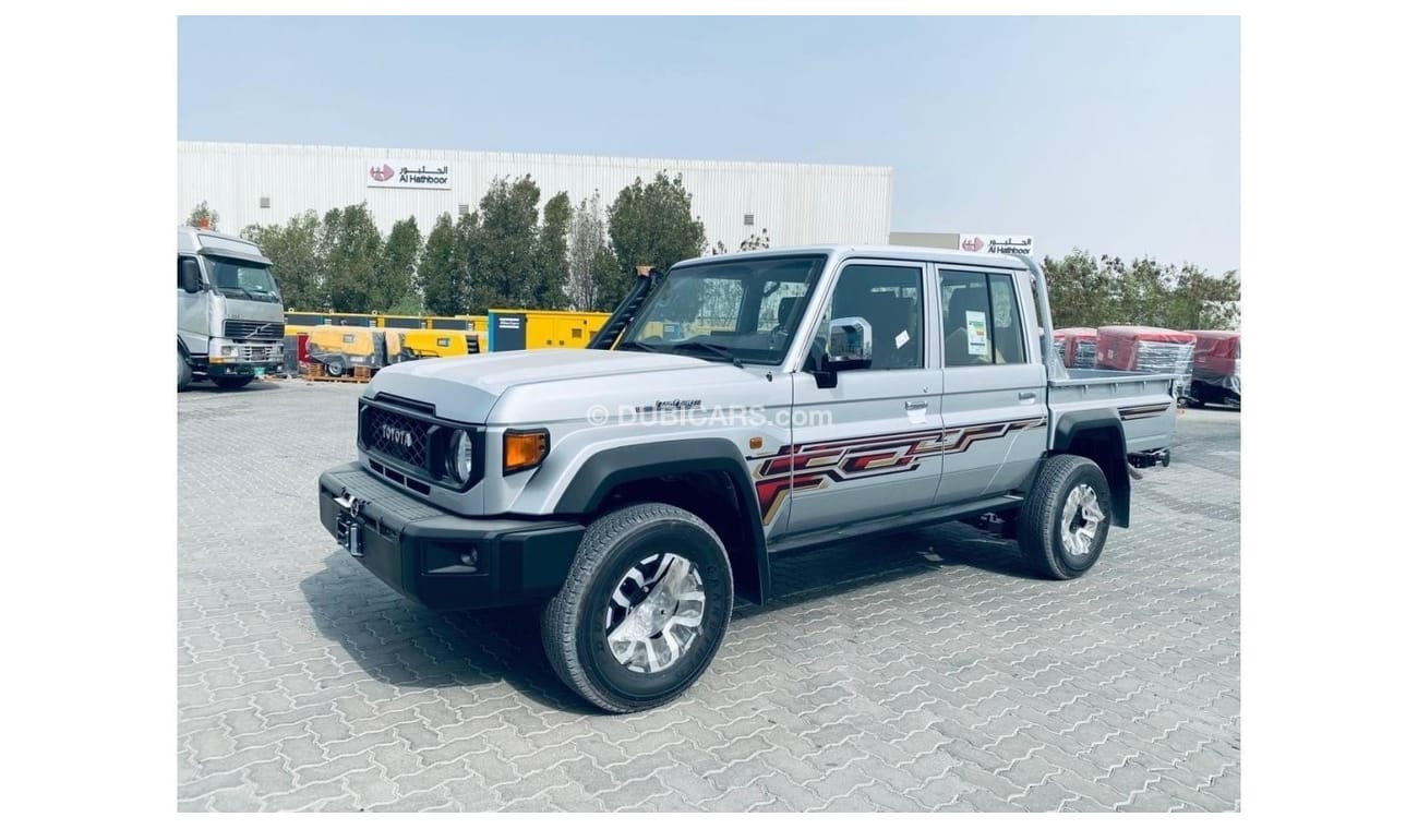 تويوتا لاند كروزر بيك آب 79 DC 2.8L TURBODIESEL AUTOMATIC TRANSMISSION ( FOR RE EXPORT OUTSIDE GCC COUNTRIES ONLY)