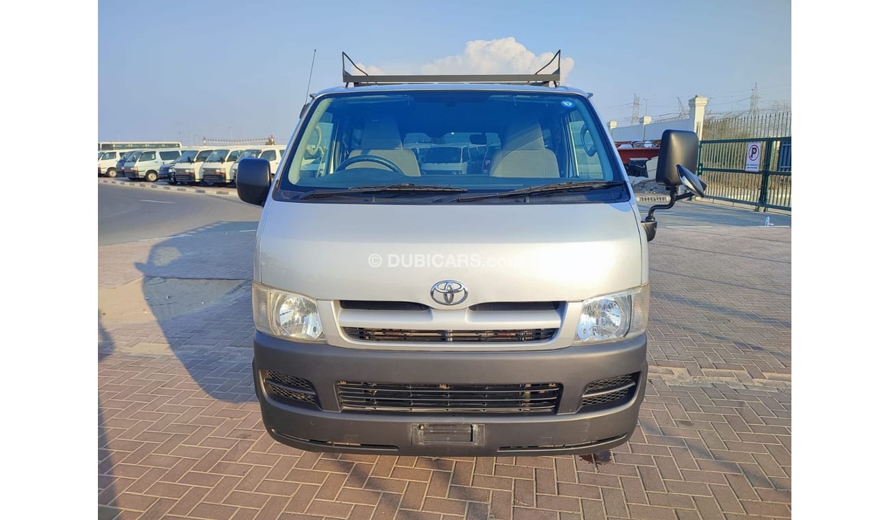 تويوتا هاياس KDH205-0042172 || TOYOTA	HIACE SILVER	cc2500	DIESEL RHD MANUAL || only export