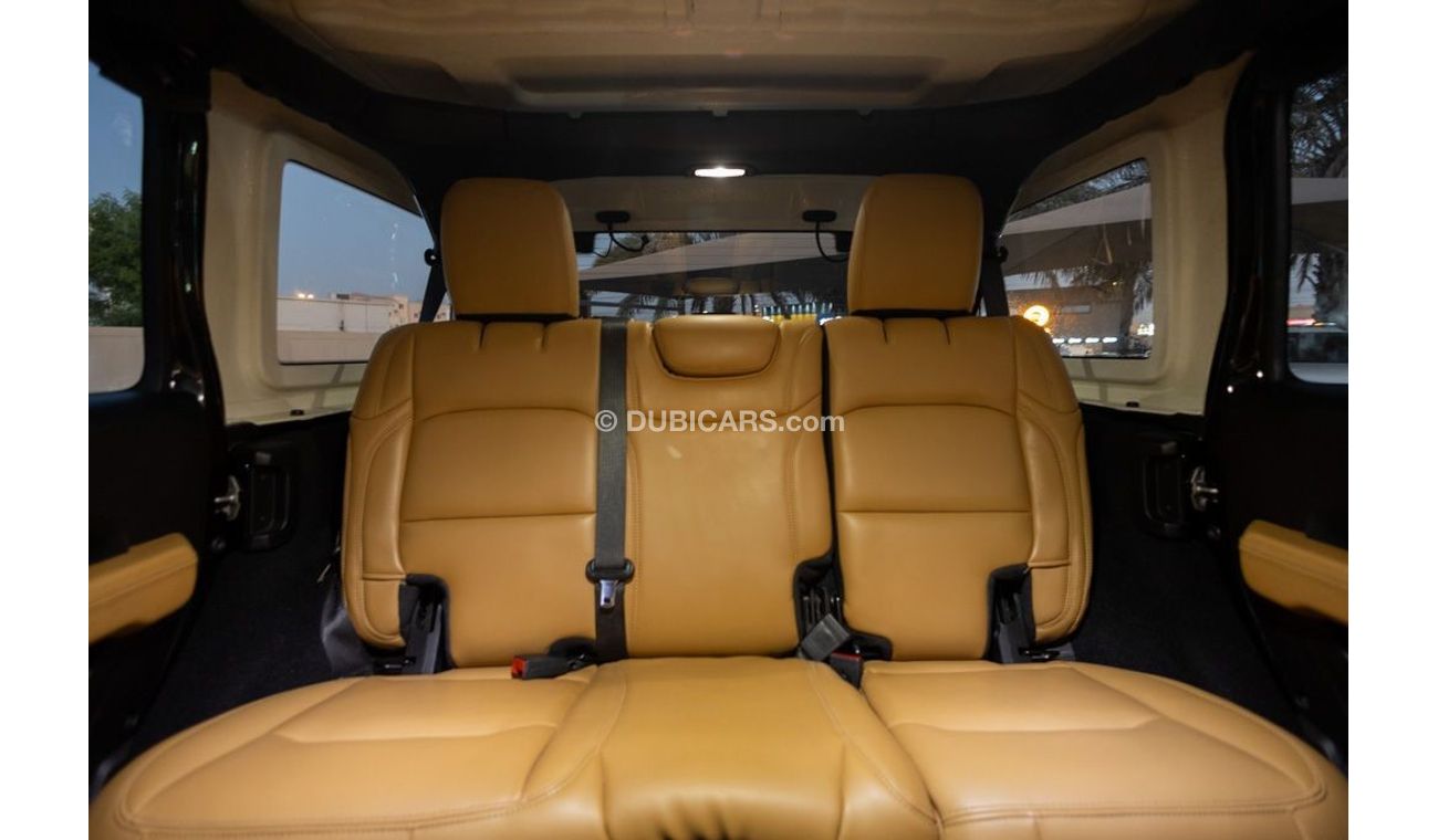 جيب رانجلر Unlimited Sport 3.6L M/T Jeep Wrangler Unlimited Sport 2021 American Spec under Warranty with Flexib