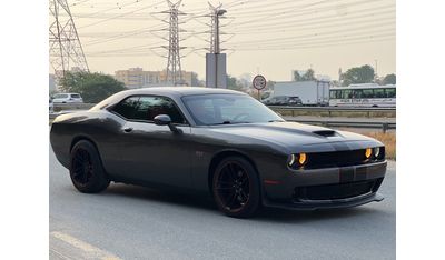 Dodge Challenger R/T Dodge challenger RT V8 5.7L model 2018 Very Clean car