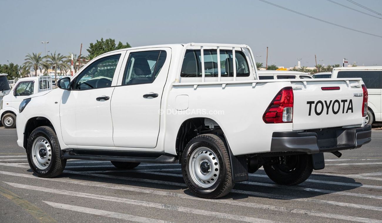 Toyota Hilux Toyota hilux 2.4L DIESEL basic option MY2204