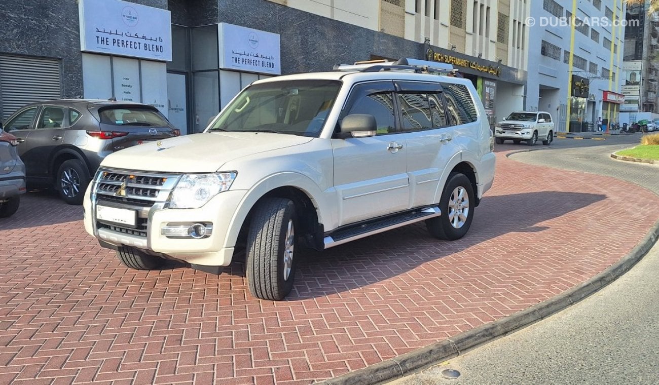 Mitsubishi Pajero GLS Midline Sunroof 3.0L V6