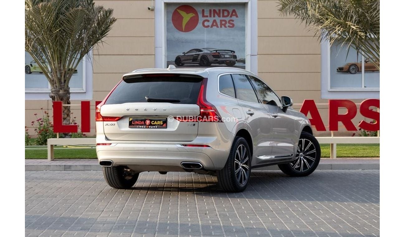 Volvo XC60 T5 Momentum 2.0L AWD Volvo XC60 T5 2021 GCC under Agency Warranty and Service Contract with Flexible