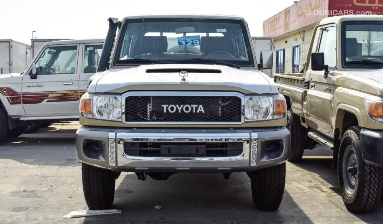 Toyota Land Cruiser Pick Up 4.5 L V8 Diesel 4WD