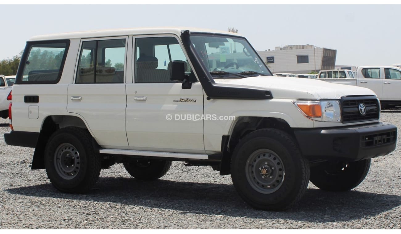 تويوتا لاند كروزر هارد توب TOYOTA LAND CRUISER 70 4.2L STD 10 SEATER WITH ABS & AIRBAG MT