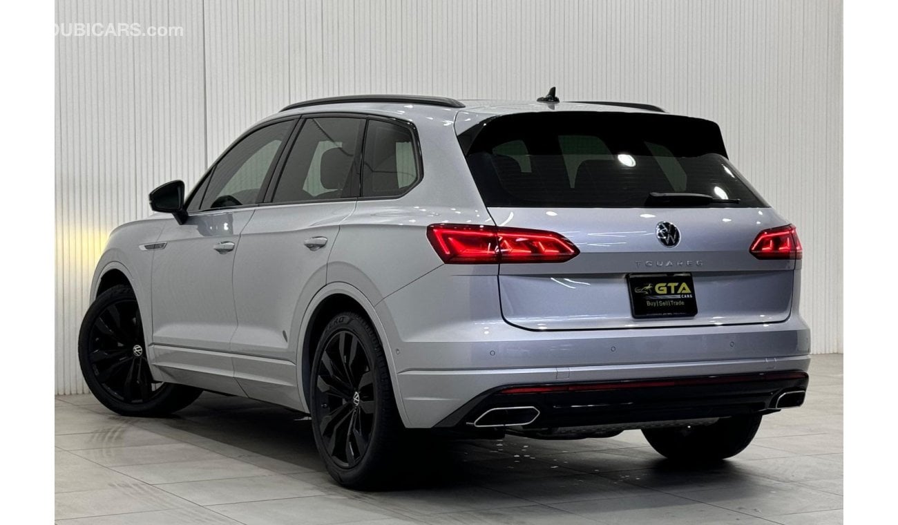 فولكس واجن طوارق 2022 Volkswagen Touareg R-Line Black Edition, Jan 2027 VW Warranty, Full VW Service History, GCC