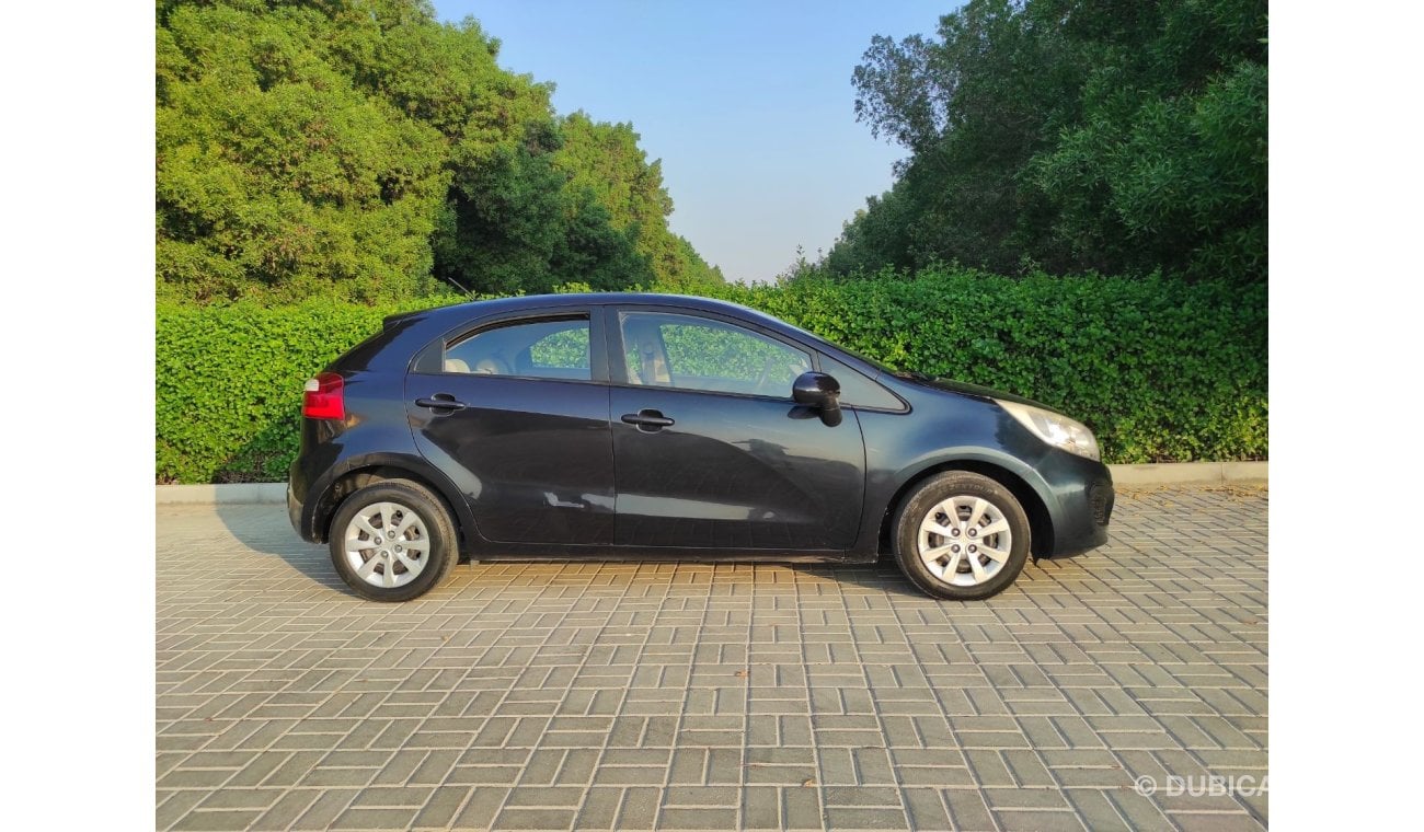 كيا ريو Kia Rio 2015 1.4 Gcc full automatic