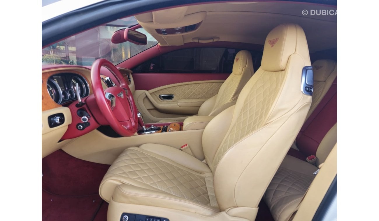 Bentley Continental GT 2016 Bentley Continental GT V8 S GCC specs is available for sale. We can accept leasing.