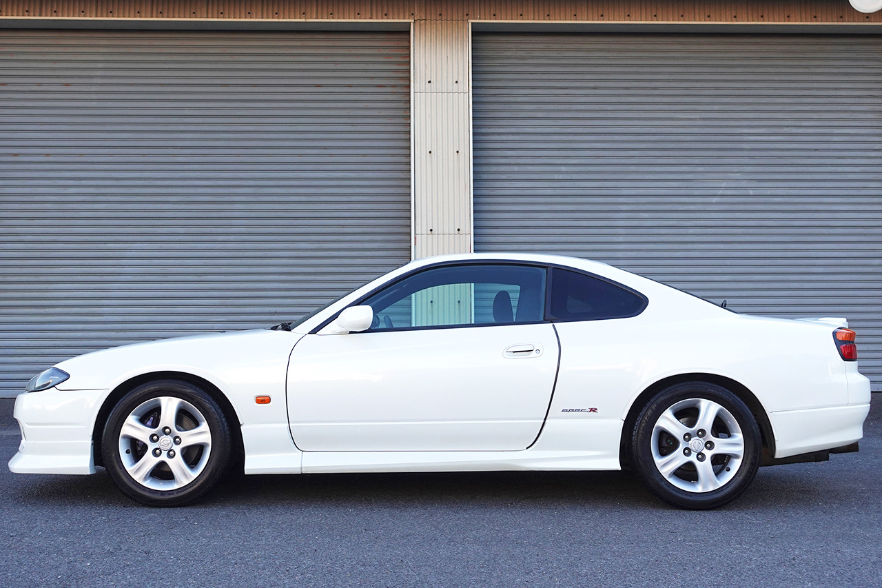 Nissan Silvia exterior - Side Profile