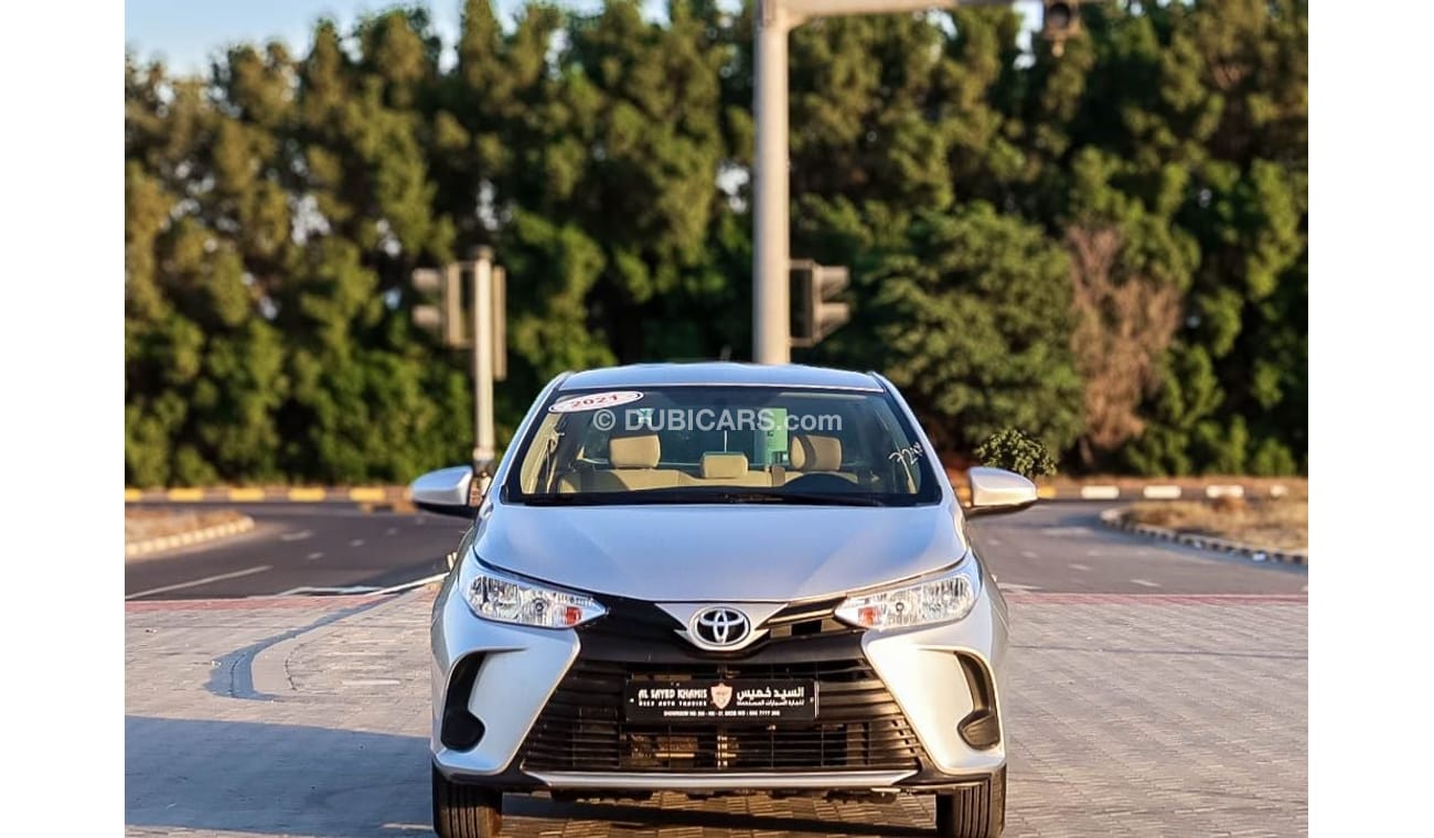 تويوتا يارس Toyota Yaris 1.5L 2021 GCC accident free in excellent condition 811 P.M