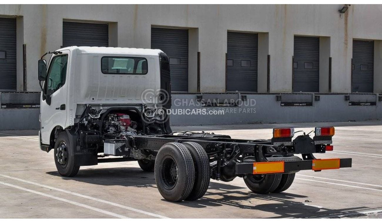 هينو 300 714 Chassis, 4.2 Tons (Approx.), Single cabin with TURBO, ABS and AIR BAG MY23