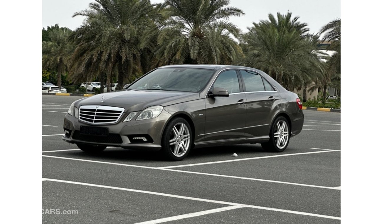 Mercedes-Benz E 250 MODEL 2010 GCC CAR PERFECT CONDITION FULL OPTION PANORAMIC ROOF LEATHER SEATS FULL ELECTRIC CONTROL