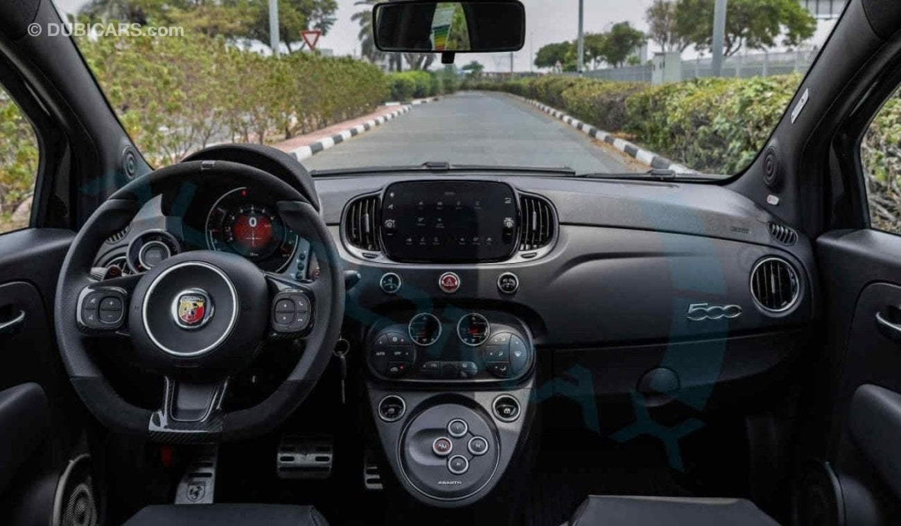 Abarth 695 (НА ЭКСПОРТ , For Export) Cabrio Turismo 1.4 Turbocharged , 2024 GCC , 0Km , Без пробега