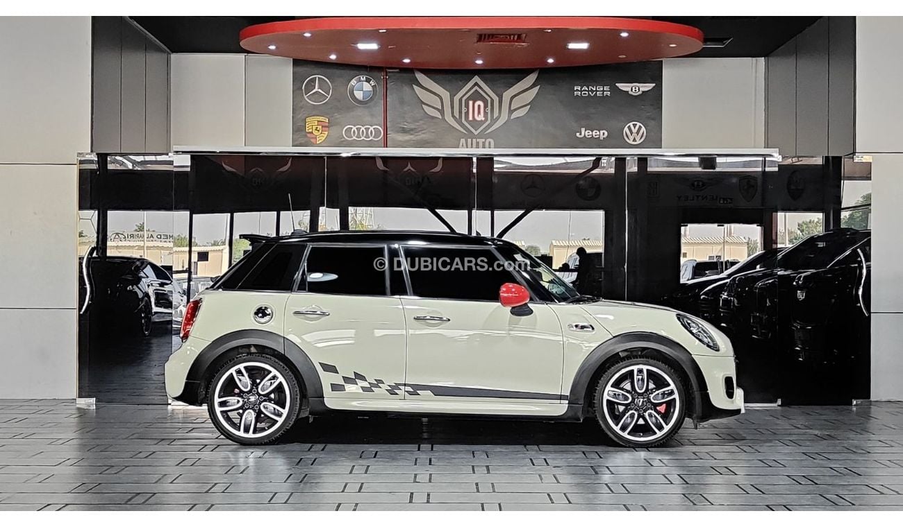 ميني كوبر إس AED 1,300 P.M | 2019 COOPER S JCW KIT | UNDER WARRANTY | PANORAMIC VIEW | GCC