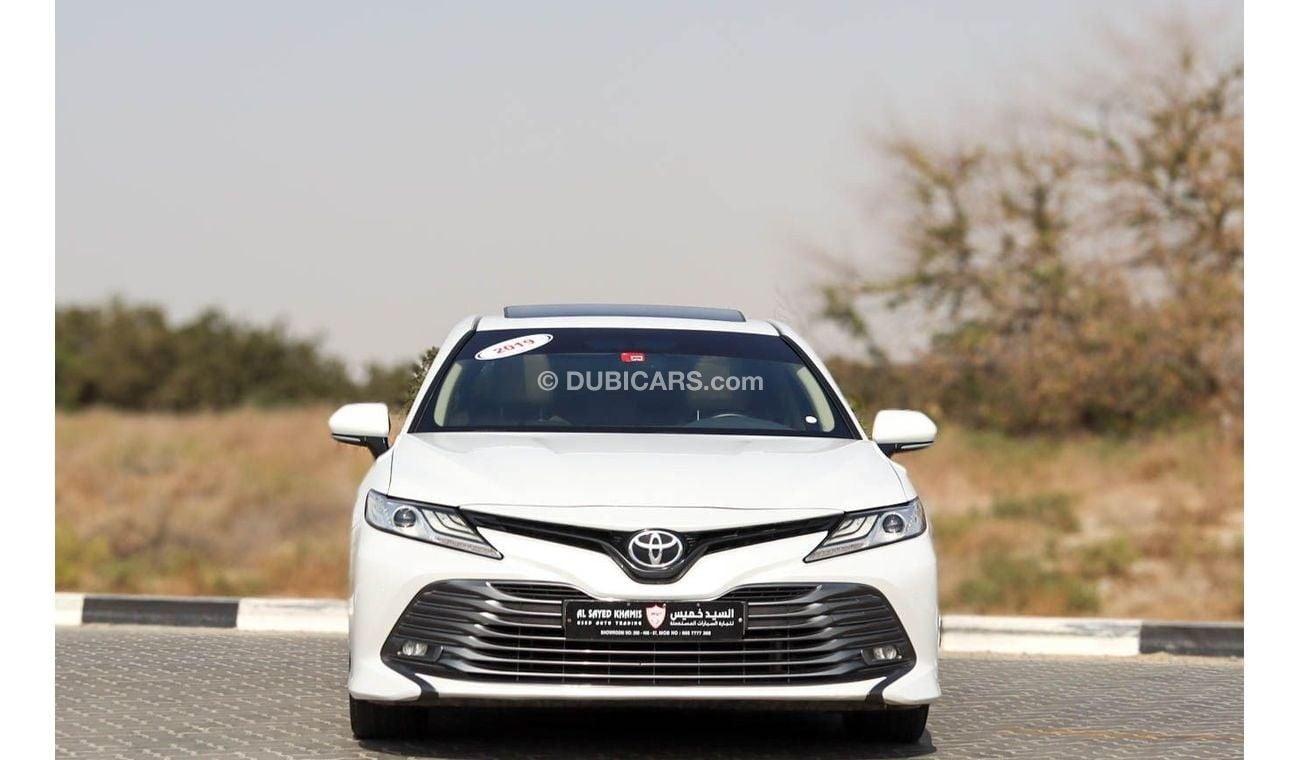 Toyota Camry SE+ 2.5L Toyota Camry 2019 GCC full option v6  original paint  without accidents in excellent condit