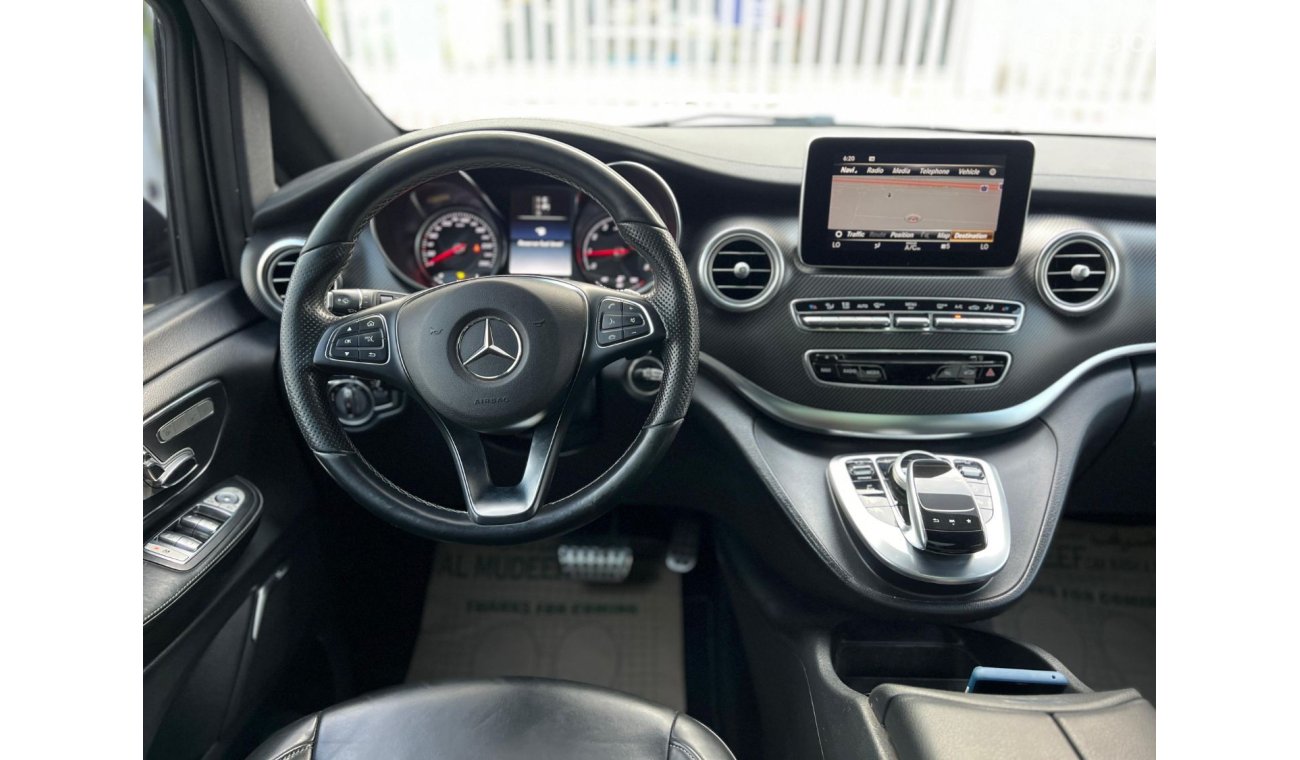 Mercedes-Benz V 250 Avantgarde MERCEDES V-250 GCC 2018 FULL OPITION // FSH // PERFECT CONDITION