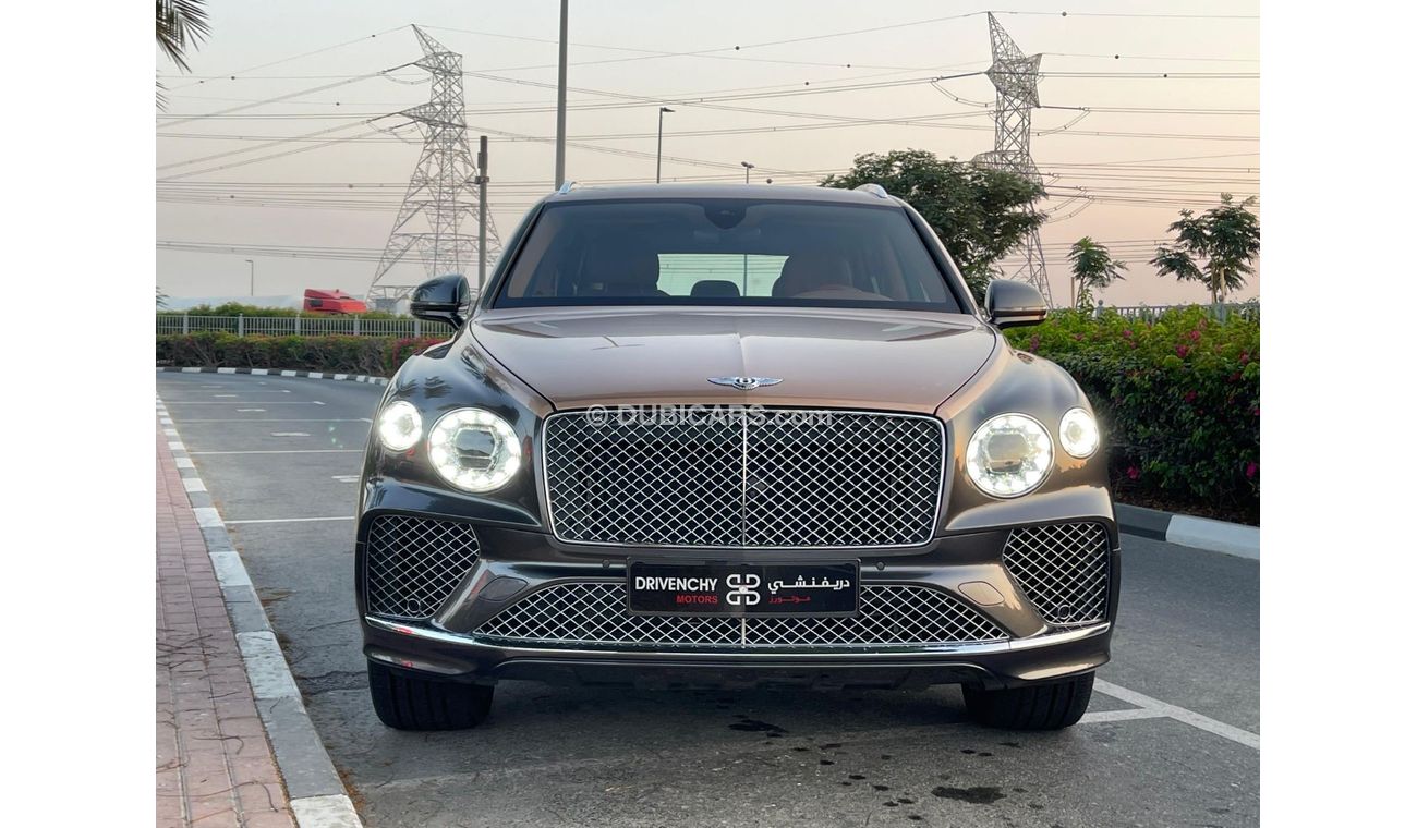 Bentley Bentayga Signature Very clean title , no accident , spiceal order color , under warranty , gcc