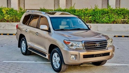 تويوتا لاند كروزر Toyota landcuriser GXR V6 petrol left hand 2013