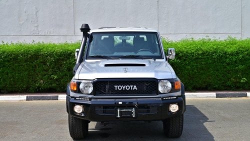 Toyota Land Cruiser Pick Up 79 Double Cab V8 Black Edition- Full Option